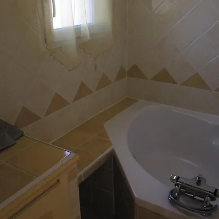 Bed & Breakfast Lou Groumandige Saint-Raphaël